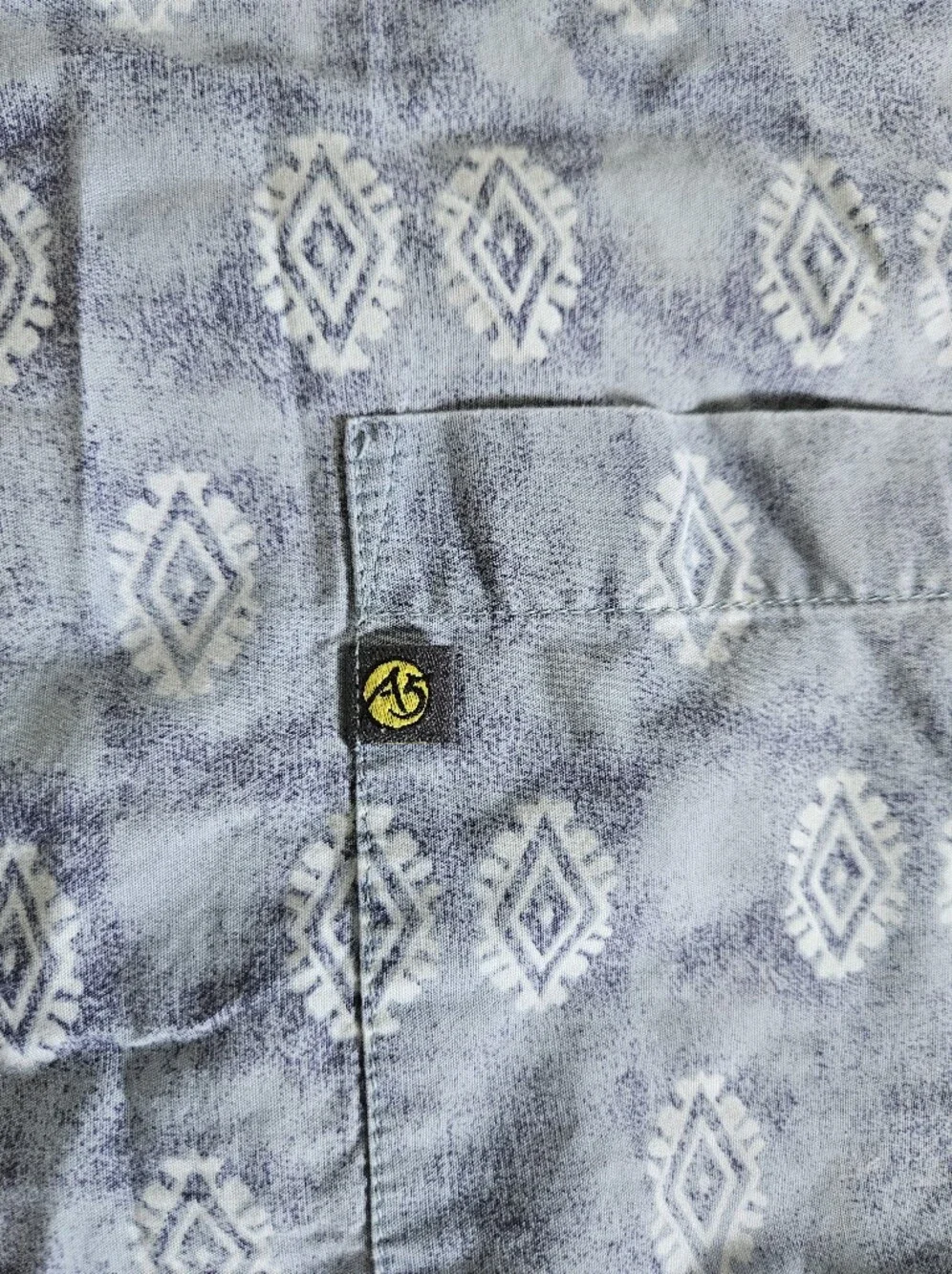 The North Face Men's Short Sleeve Blue Button Up Shirt Size M
